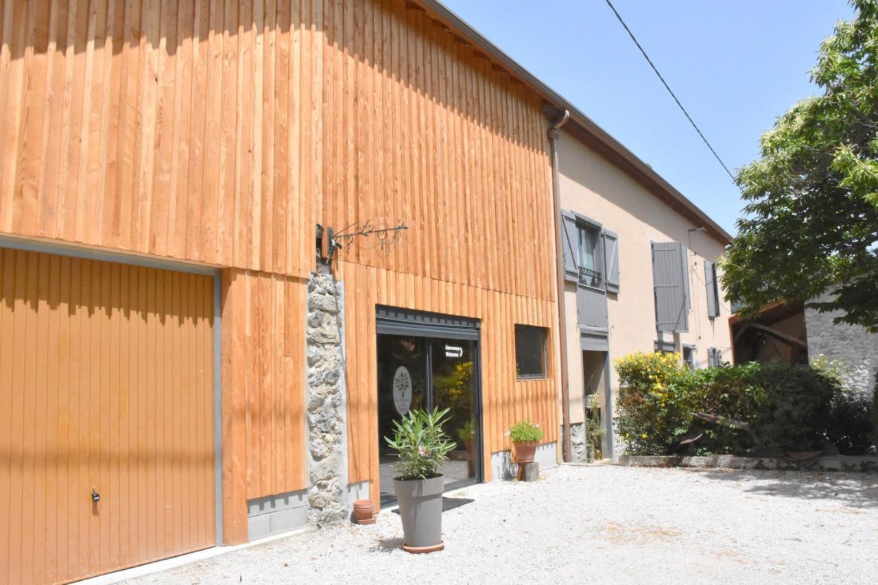 Chambres D'Hotes Les Chataigniers De Florac Surba Exterior photo